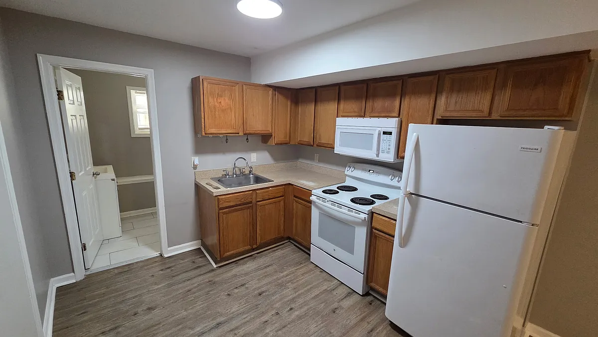 Building Photo - 605 Ridge St #5