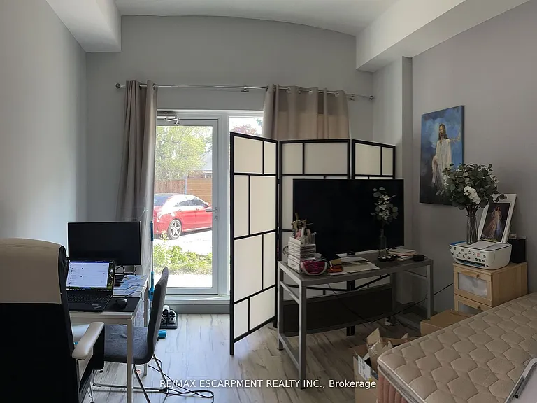 77 Leland St E #122 — Photo 8