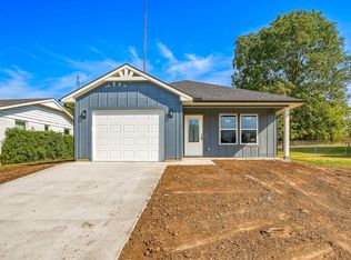 908 W 22nd St, Ada, OK 74820