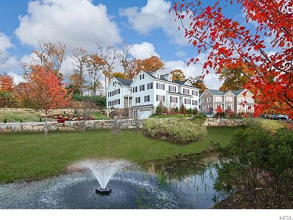 2nd image of 12 Manor Ln