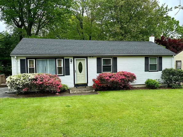 327 Red Oak Road, Bridgeport, CT 06606