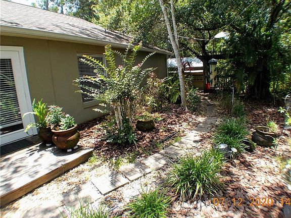 4th image of 4460 King Edward Dr