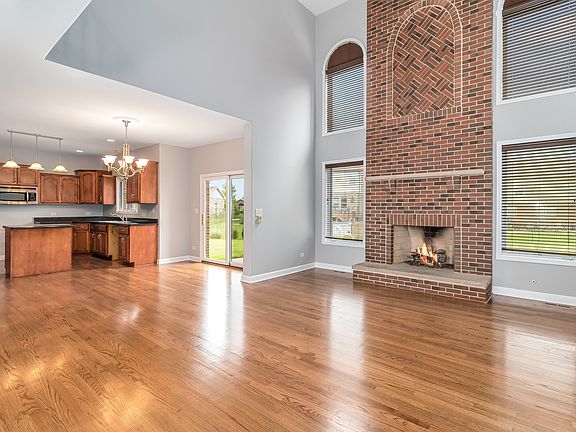 2nd image of 761 Moon Vista Ct