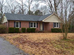 380 Old Pinson Rd, Jackson, TN 38301