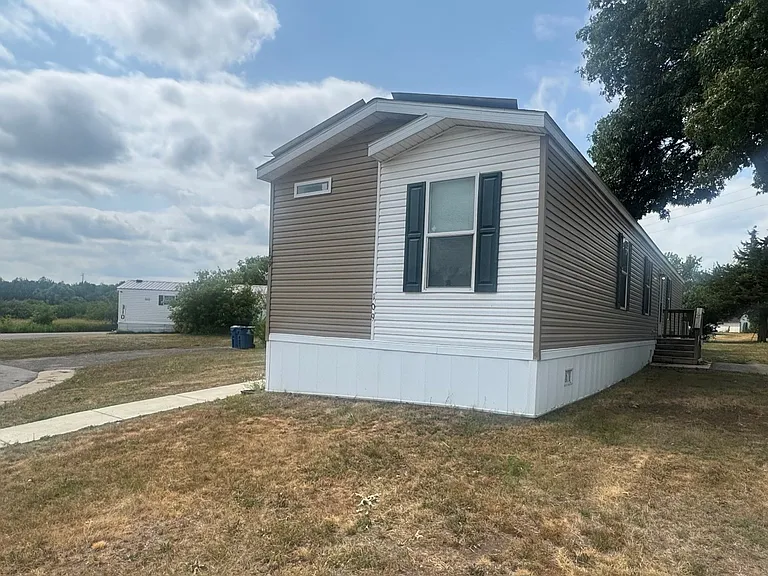 3210 Bel Clare Dr #109CMT — Photo 1