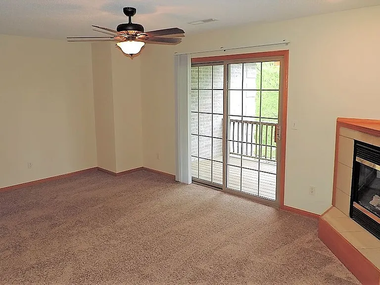 2869 Coral Ct #301 — Photo 5