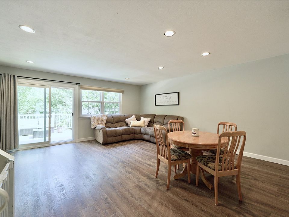 Townhouses Merrick, NY Zillow