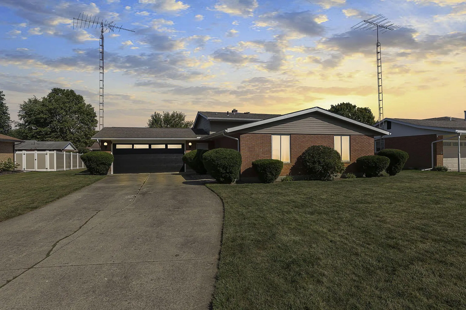 534 Meadow Ln photo 1