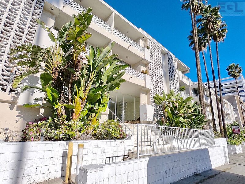 1st image of 7225 Hollywood Blvd #E422