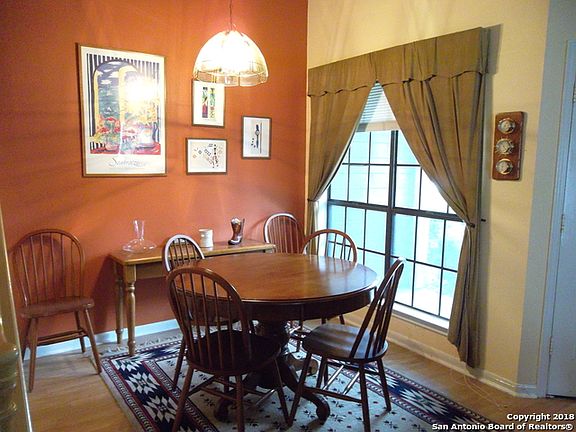 4th image of 82 Chapel Hill Cir #82