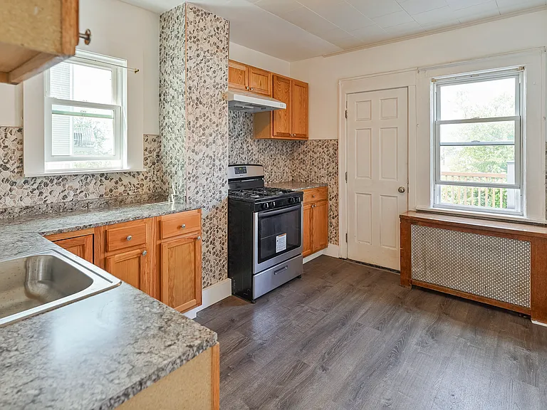 1120 73rd St #1 — Photo 13