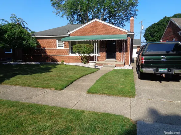 3130 Edsel St, Trenton, MI 48183