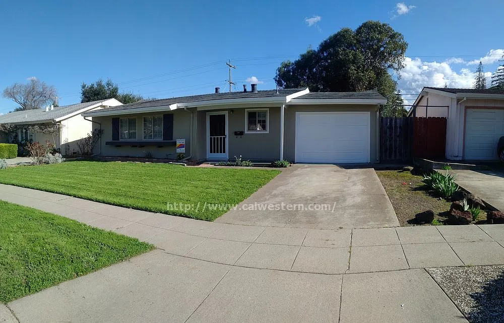 1716 Duvall Dr photo 1