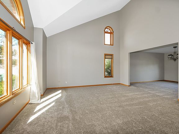 4th image of 7842 Lakeside Dr