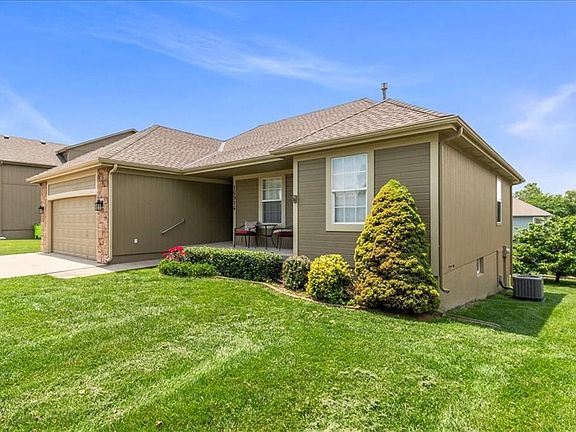 2nd image of 16914 Meadow Creek Ct