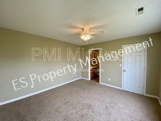 5650 Loudon Dr — Photo 9