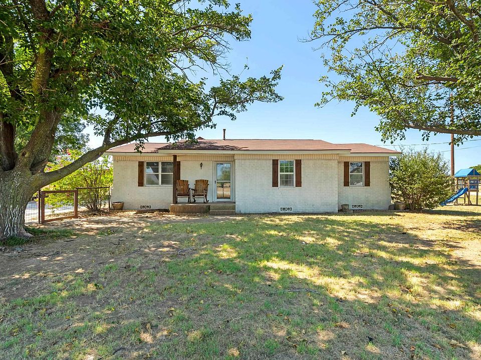 1st image of 437 Tammen Rd