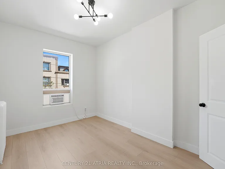603 College St #2 — Photo 20