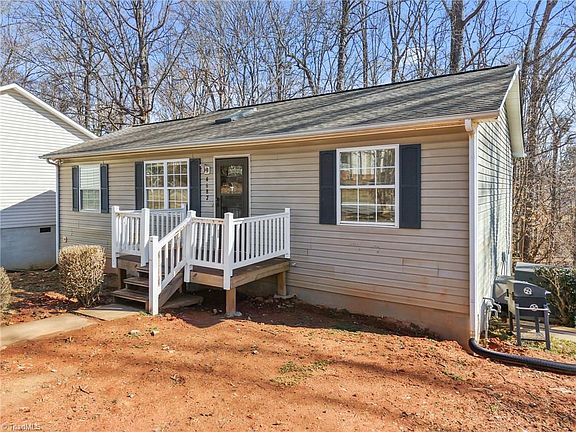 5th image of 4682 Coltsfoot Rd