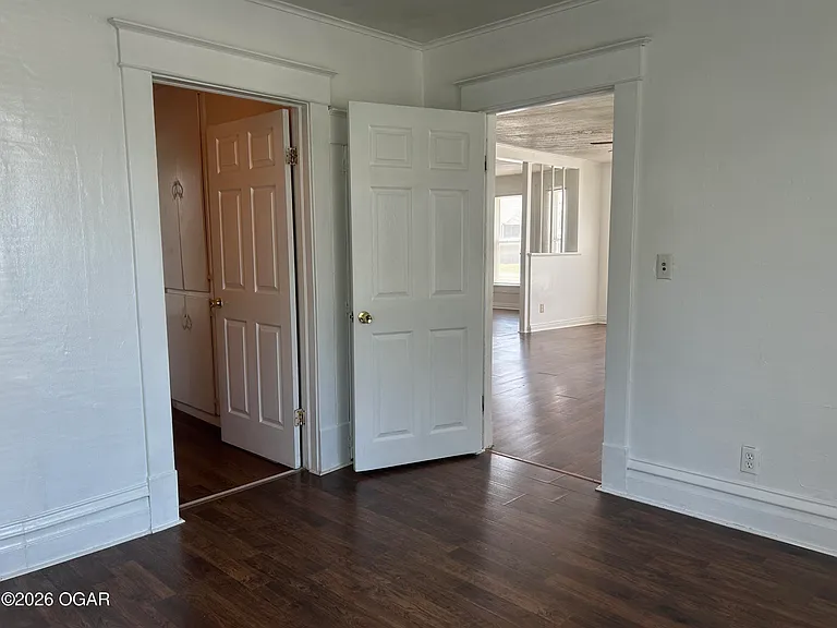 1931 S Kentucky Ave — Photo 6