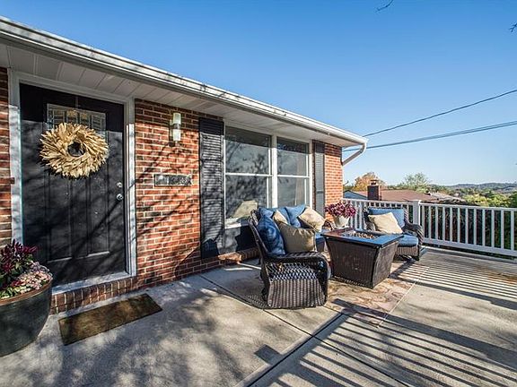 2nd image of 1048 Copsewood Dr