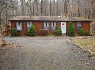 109 Lakewood Dr, Canadensis, PA 18325