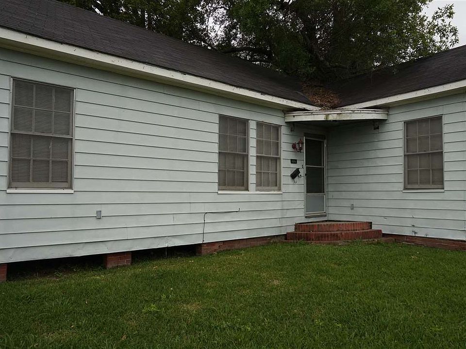 1st image of 1370 Elgie St