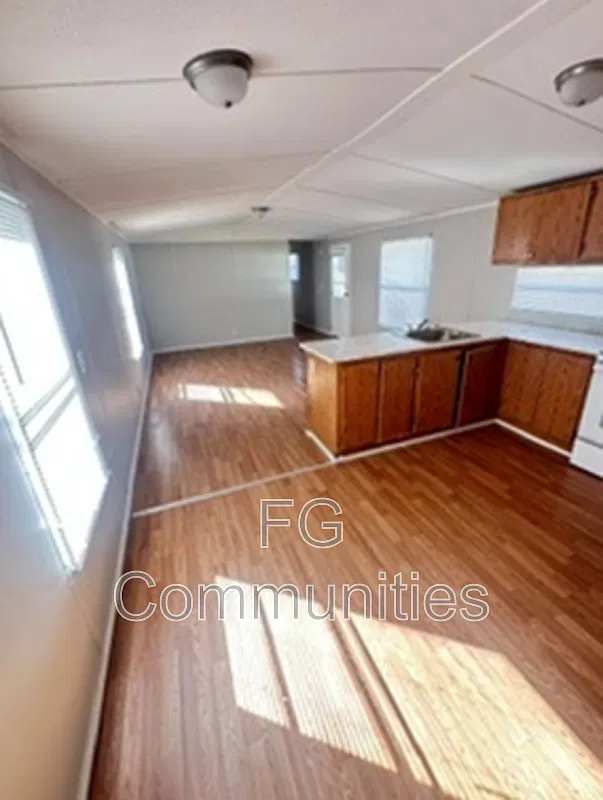 2155 White Pines Dr — Photo 2