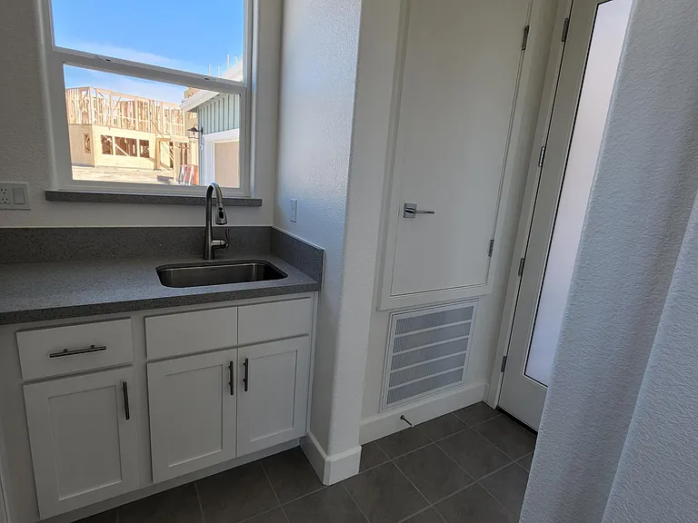 16874 Rembrandt Dr — Photo 5