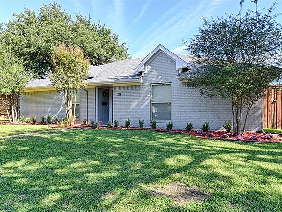 4th image of 4114 Greenway Dr
