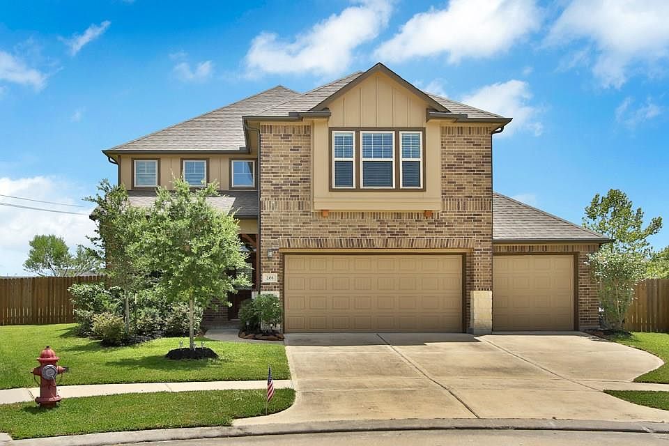 1st image of 203 Bailey Brook Ln