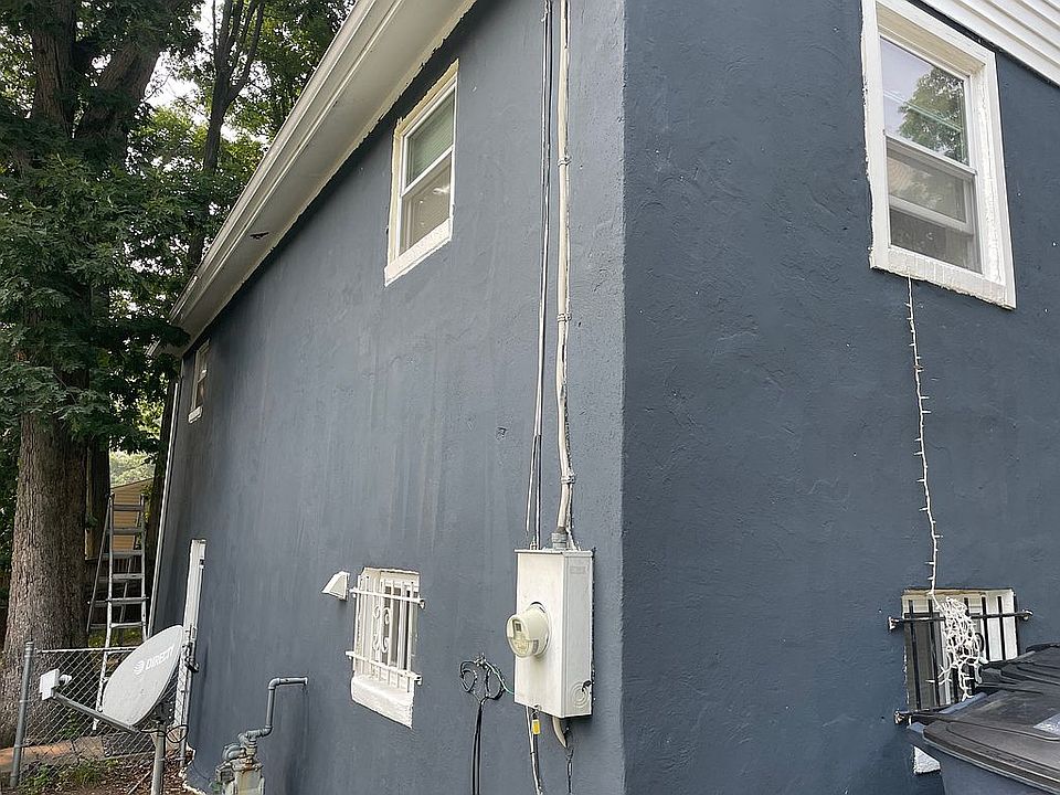 2nd image of 1613 Pacific Ave