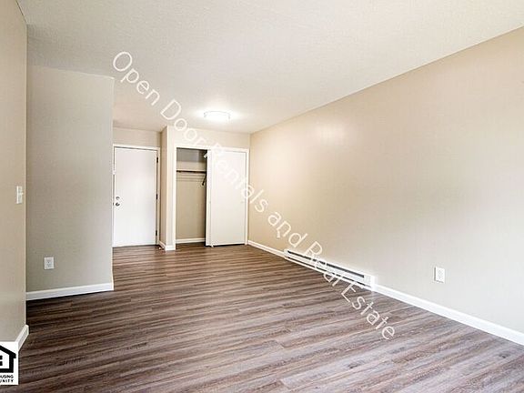 4th image of 202 Autumn Hills Dr