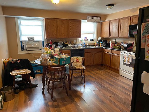 4th image of 122 Hunt St Lot 454