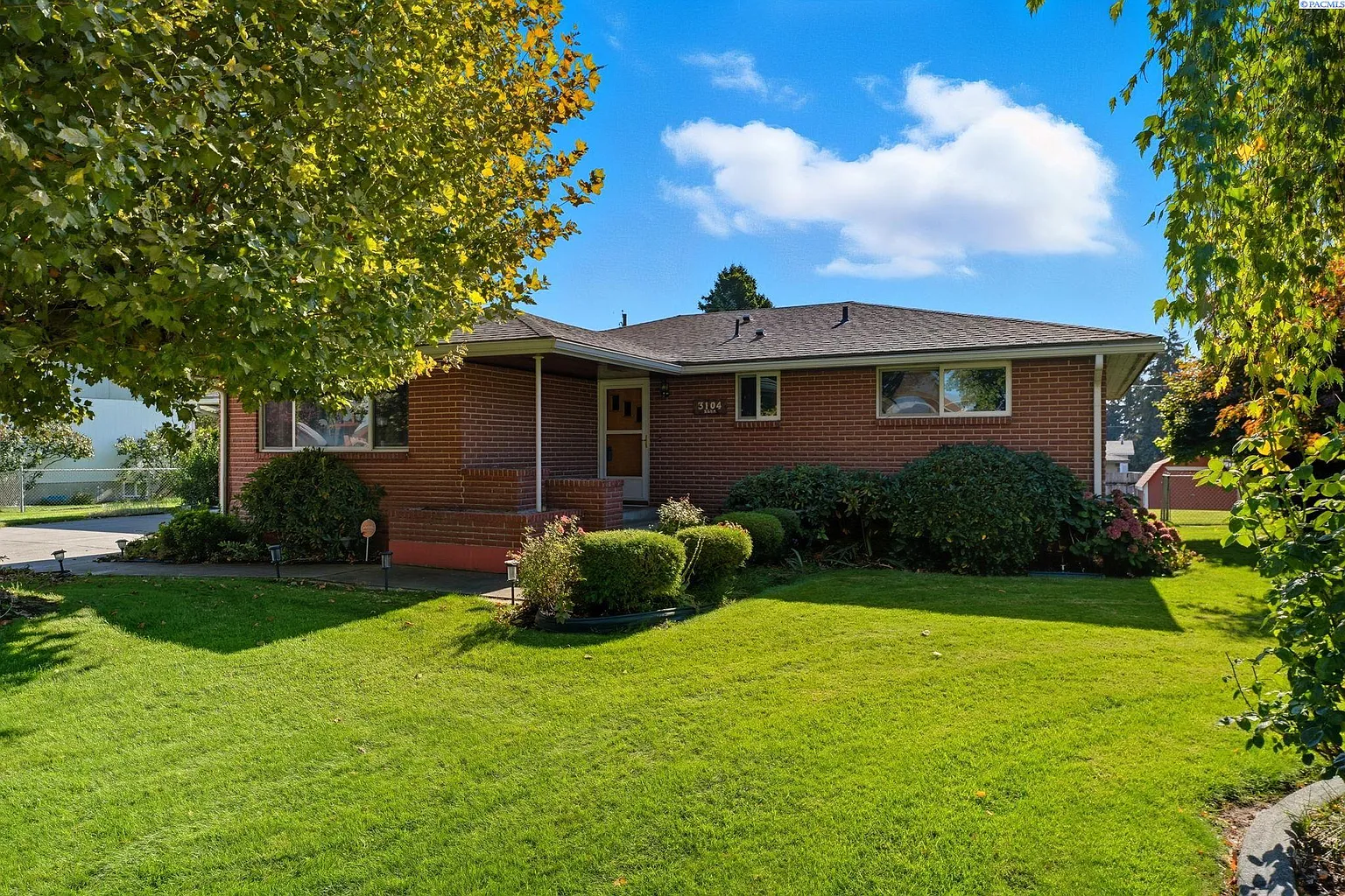 3104 W Ella St photo 1