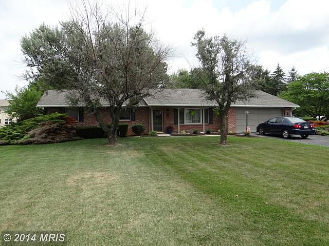 1st image of 15 Jackson Dr