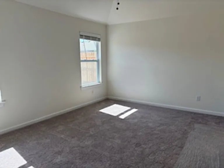 18212 Austin Ct — Photo 12