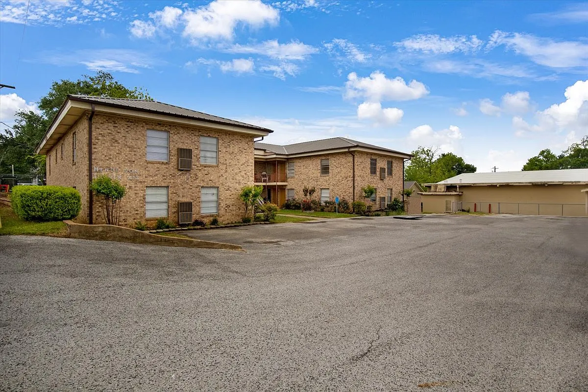 2 bed, 1065 sqft, $850 — Photo 2