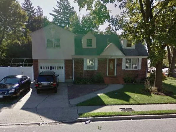 2156 Prospect Ave, East Meadow, NY 11554
