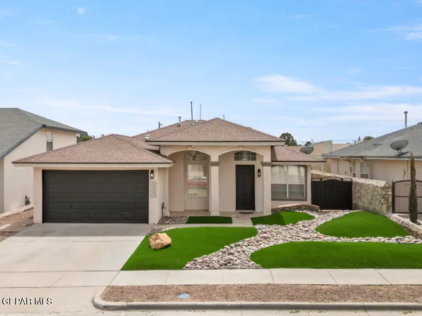 12612 Crystal Ridge St, El Paso, TX 79938