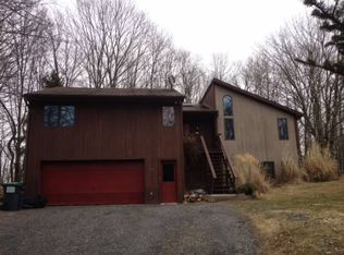 39 Bronner Rd, Bloomingburg, NY 12721