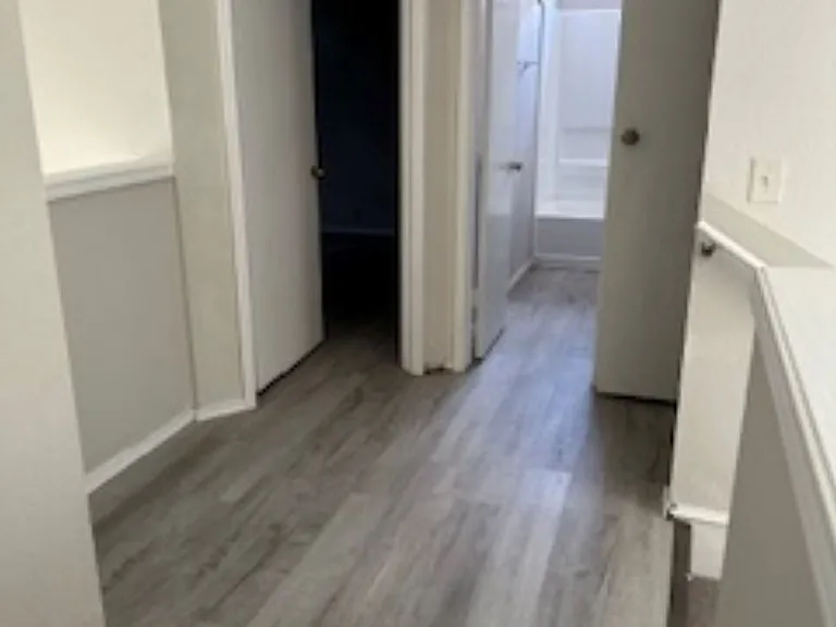 414 Wolfe St #1 — Photo 8