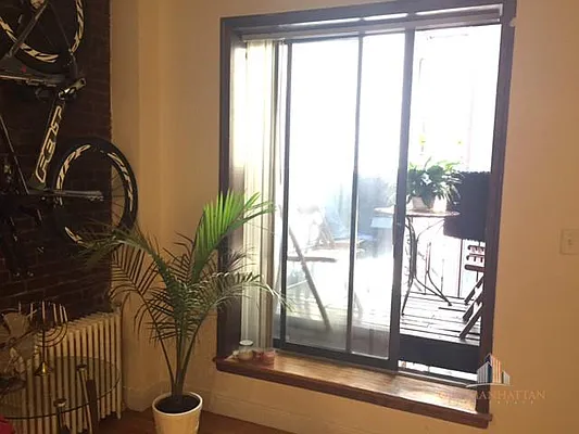 Rented by ONE Manhattan Real Estate | media 28