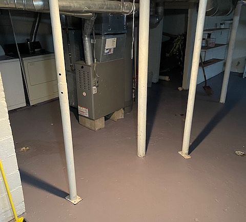 5th image of 605 E Bernhard Ave