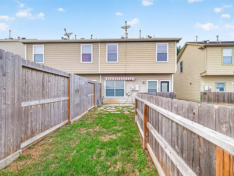 16855 Mammoth Springs Dr — Photo 29