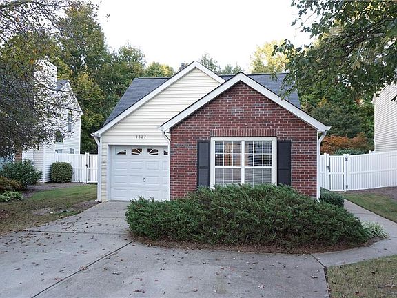 2nd image of 1327 Parkside Club Dr