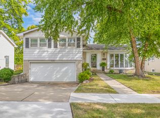 732 Sandy Ln, Des Plaines, IL