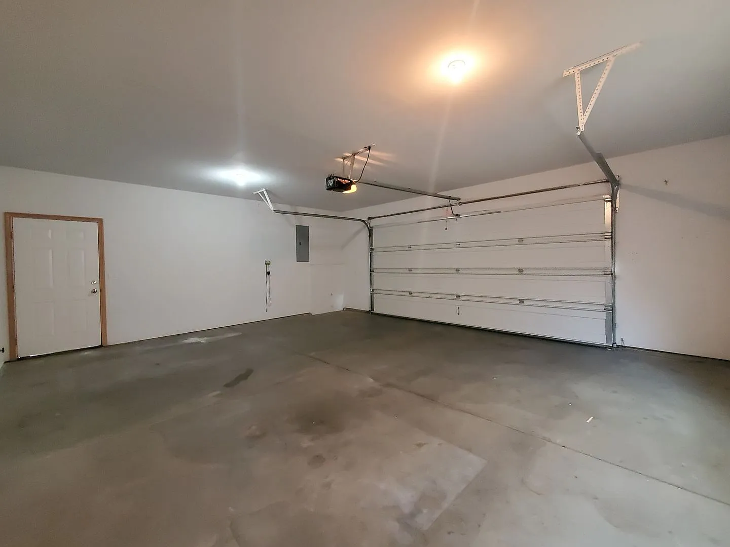 Beautiful South Richland 3-Bedroom Rambler with Open Floor Plan & Spacious Primary Suite! — Photo 4