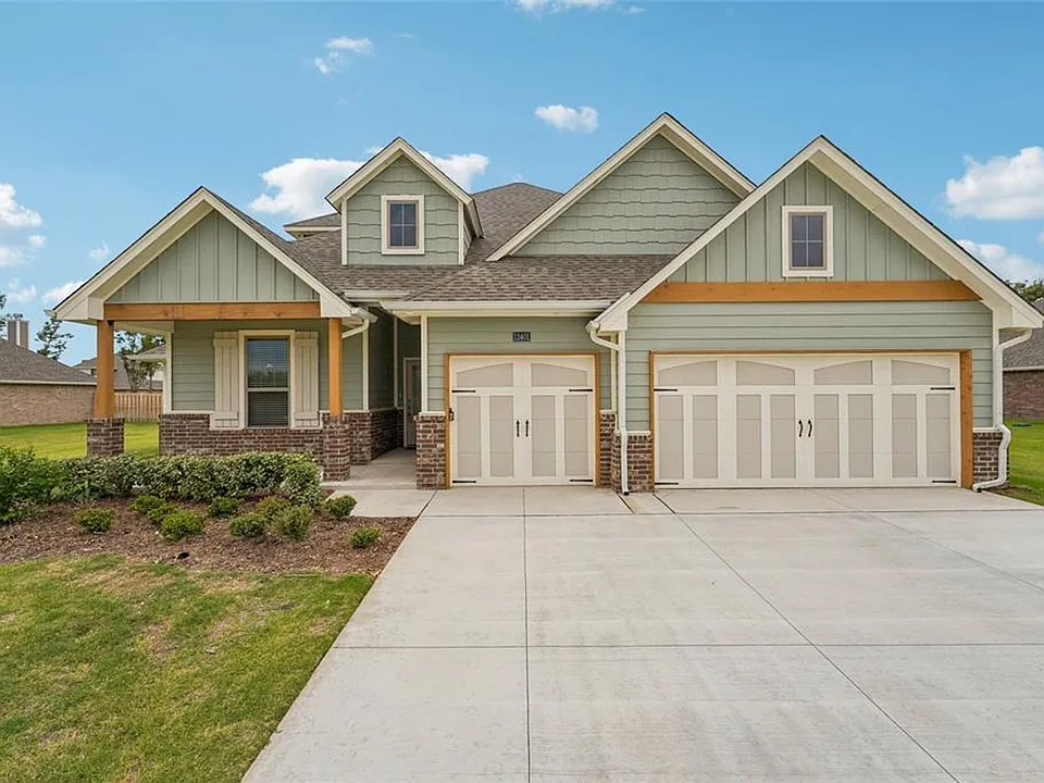 12401 Samara Dr