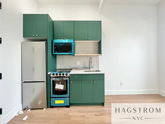 Rented by Hagstrom Management Inc | media 3